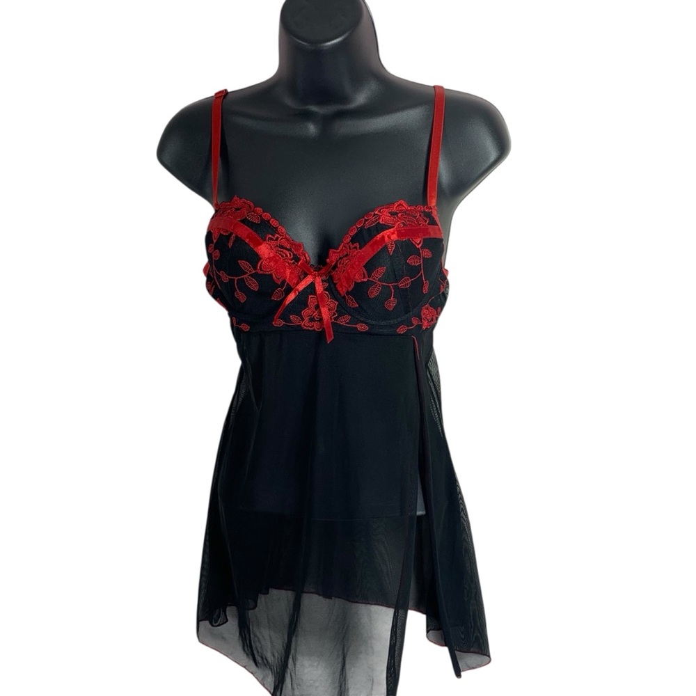 # 97 Babydoll Just Sexy Lingerie Elegant Black and Red Lace Baby doll size small